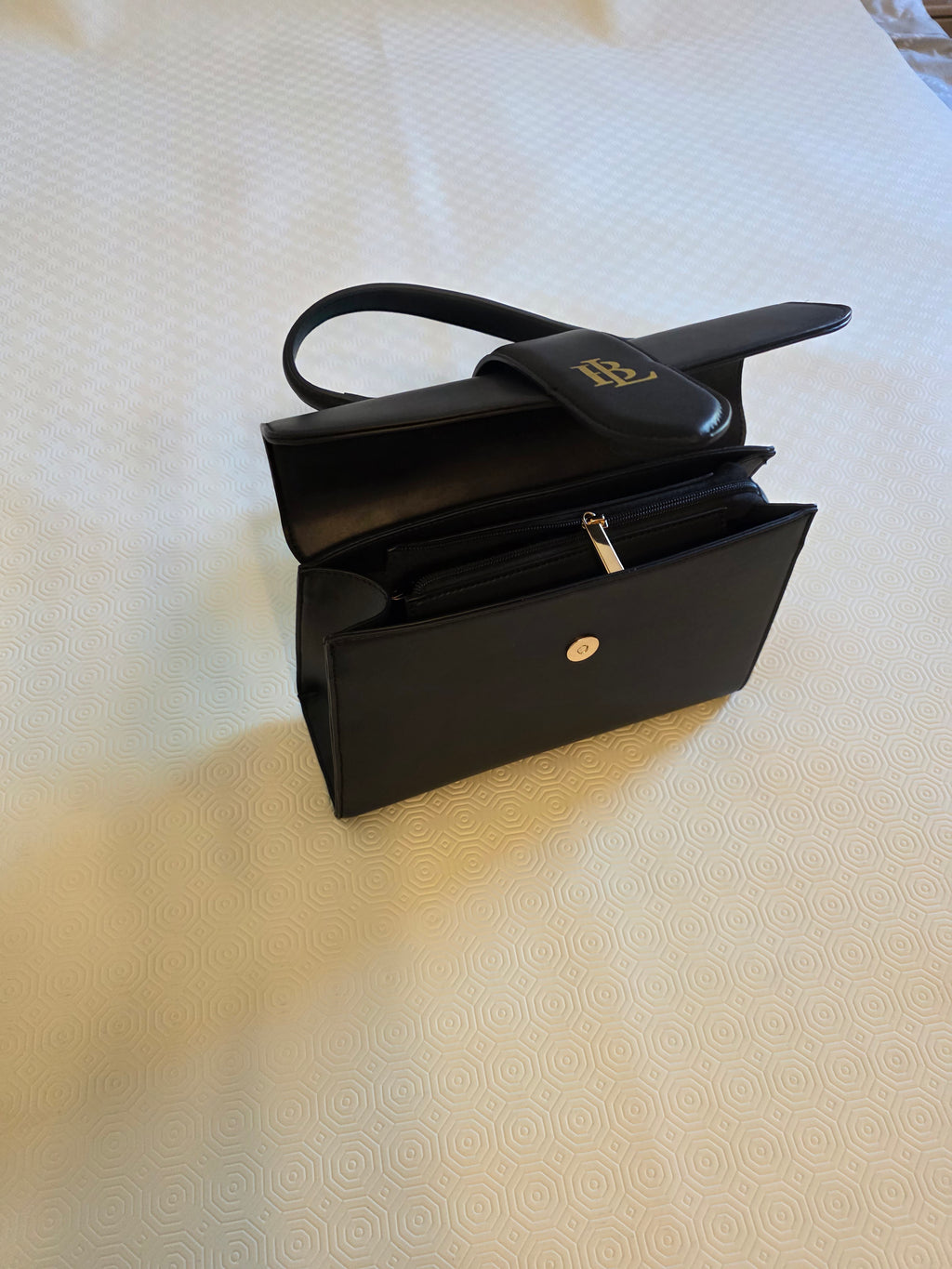 BL - Premium Handtasche — Das Accessoire, das jedes Outfit aufwertet