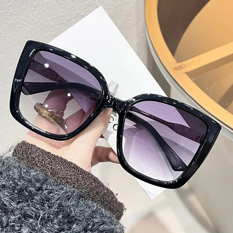 Lunettes Oversize Carrées – Rétro Coloré & UV400