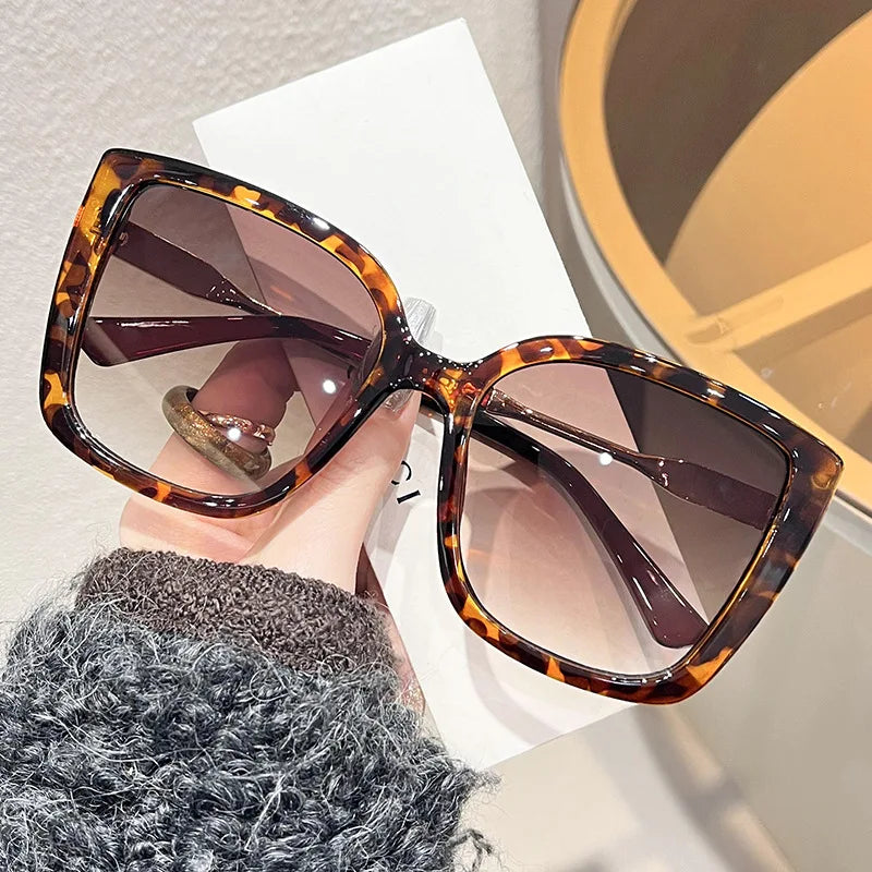 Lunettes Oversize Carrées – Rétro Coloré & UV400